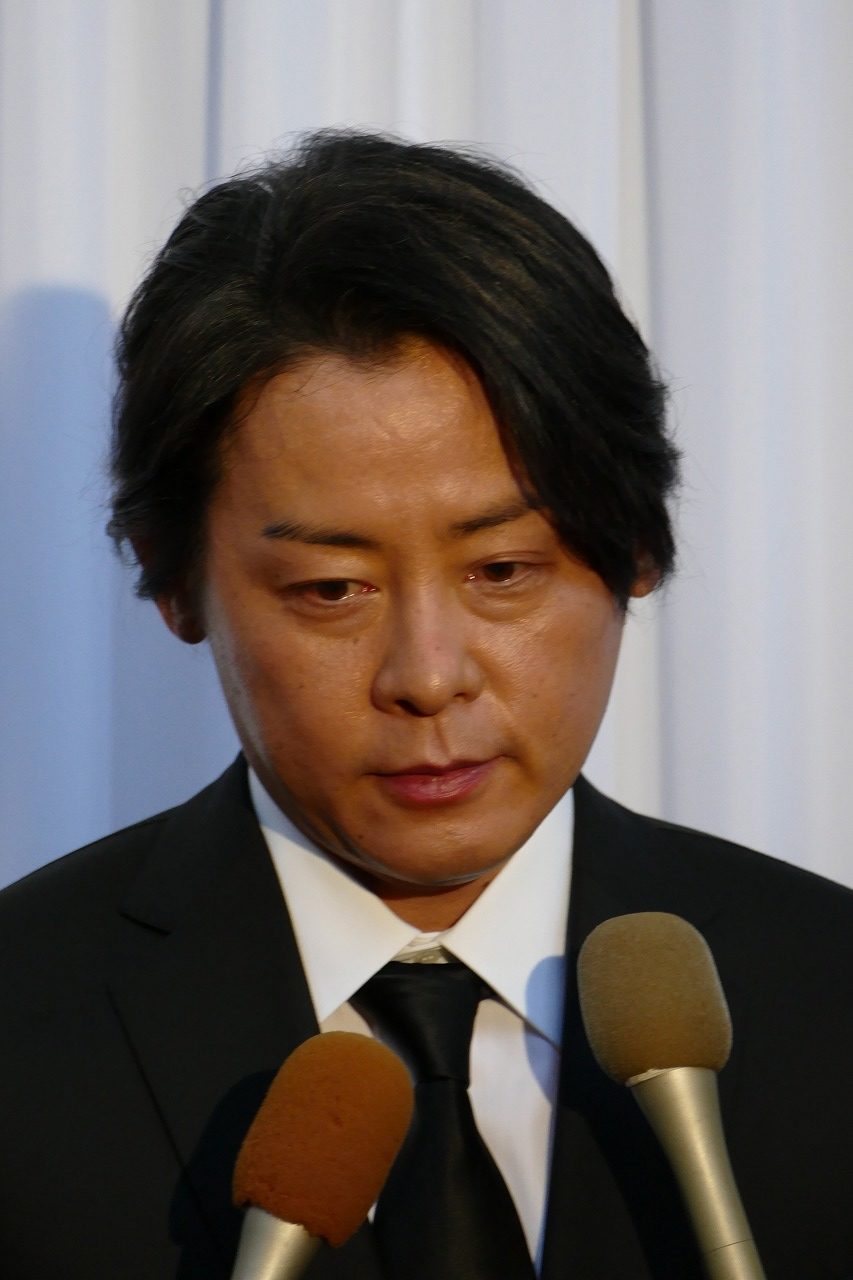 西城秀樹さんのお通夜 告別式 一生青春 大阪球場の祭壇で最後のコンサート はじめてのお葬式ガイド 西城秀樹さんのお通夜 告別式 一生青春 大阪球場の祭壇で最後のコンサート はじめてのお葬式ガイド