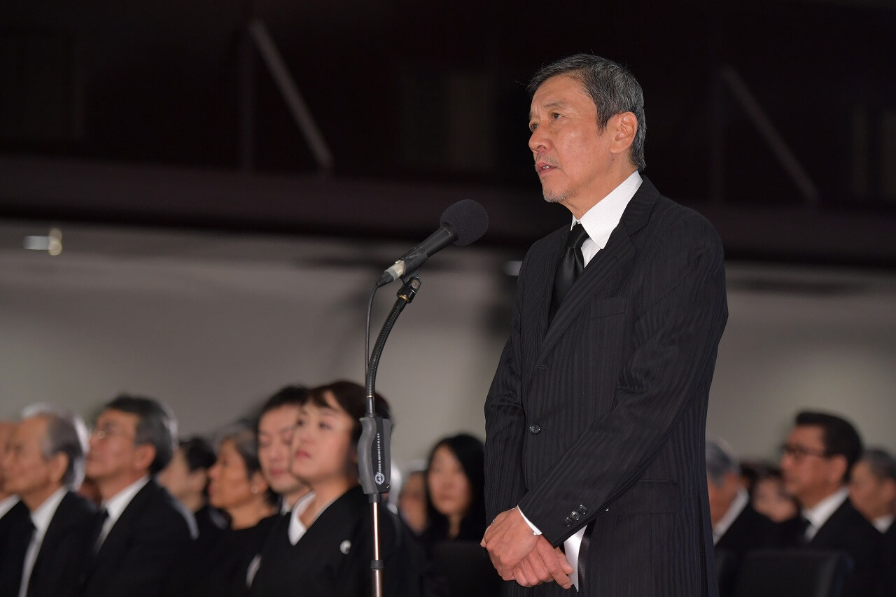 津川雅彦さん 朝丘雪路さんご夫婦の合同葬お別れの会 青山葬儀所で はじめてのお葬式ガイド 津川雅彦さん 朝丘雪路さんご夫婦の合同葬お別れの会 青山葬儀所で はじめてのお葬式ガイド